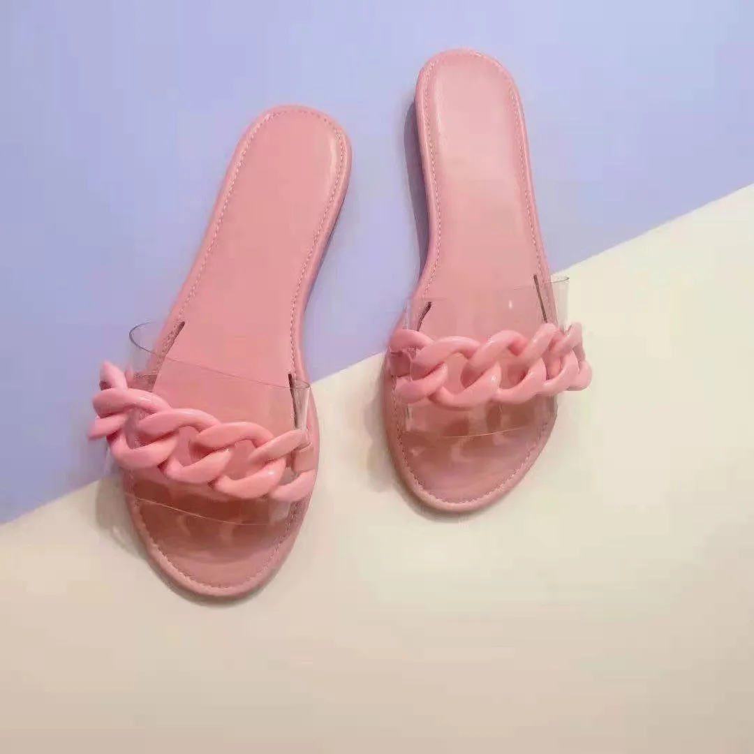 Trendy chain slippers